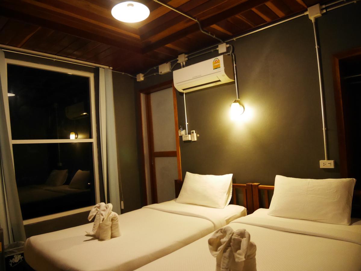 The Noi Guest House & Restaurant Koh Lipe Exterior foto